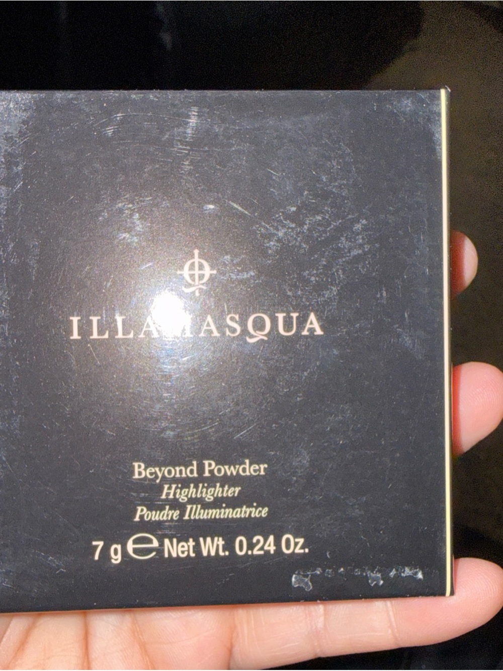 Illamasqua Beyond Powder Highlighter - Black Compact